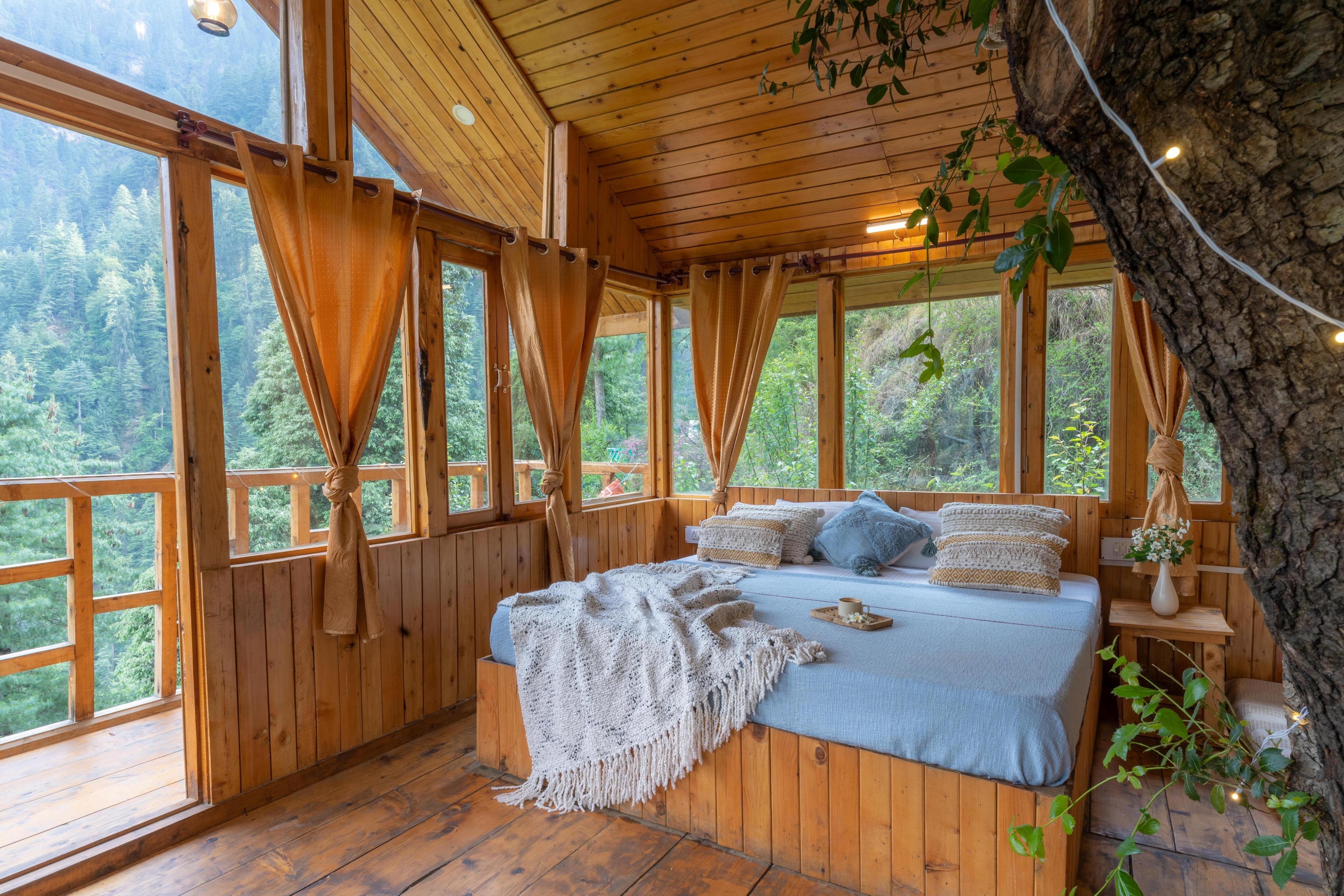 Magnificent Treehouse with Valley View, Tandi - Tap to explore photos