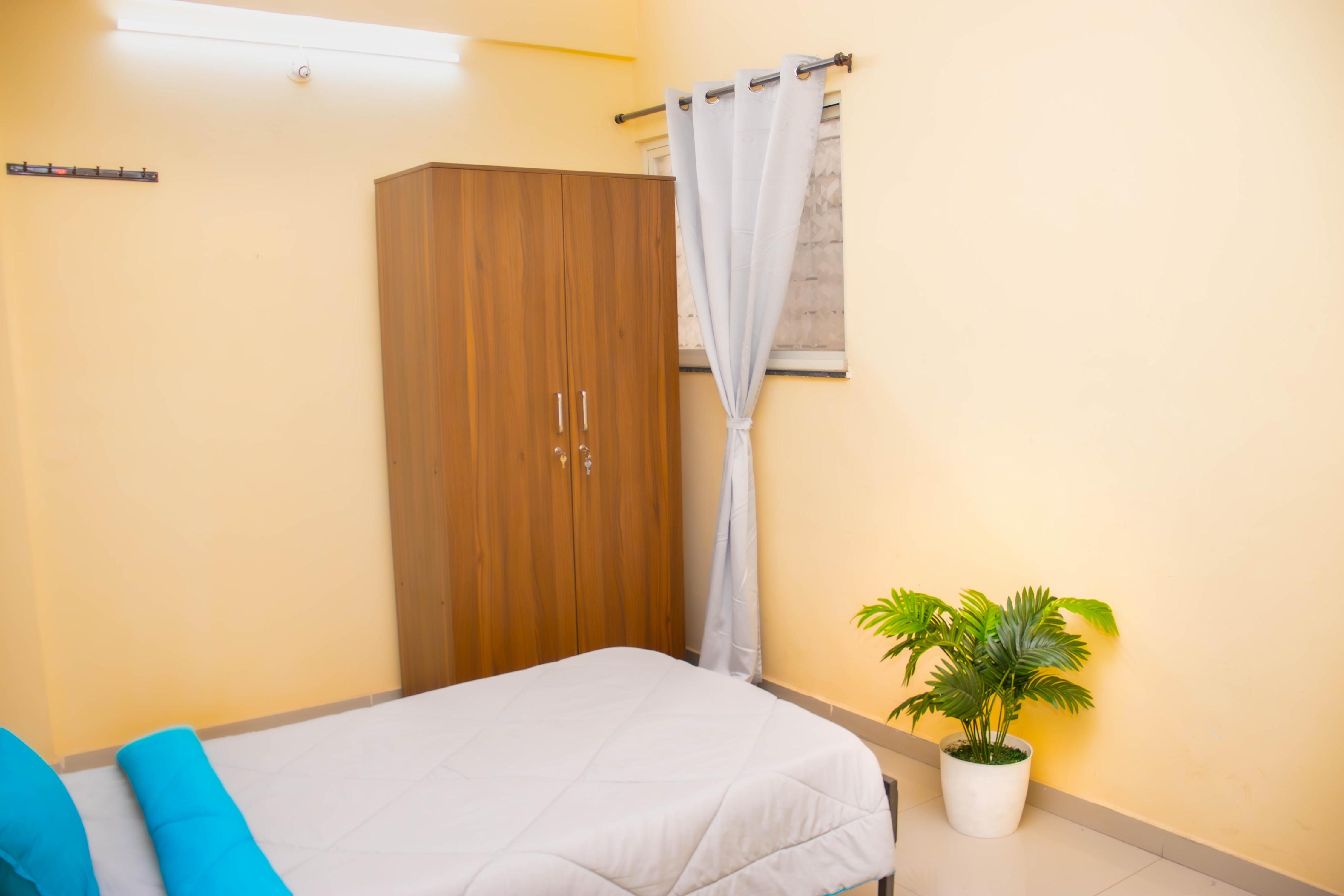 Z Express Info Zone - Tap to explore photos