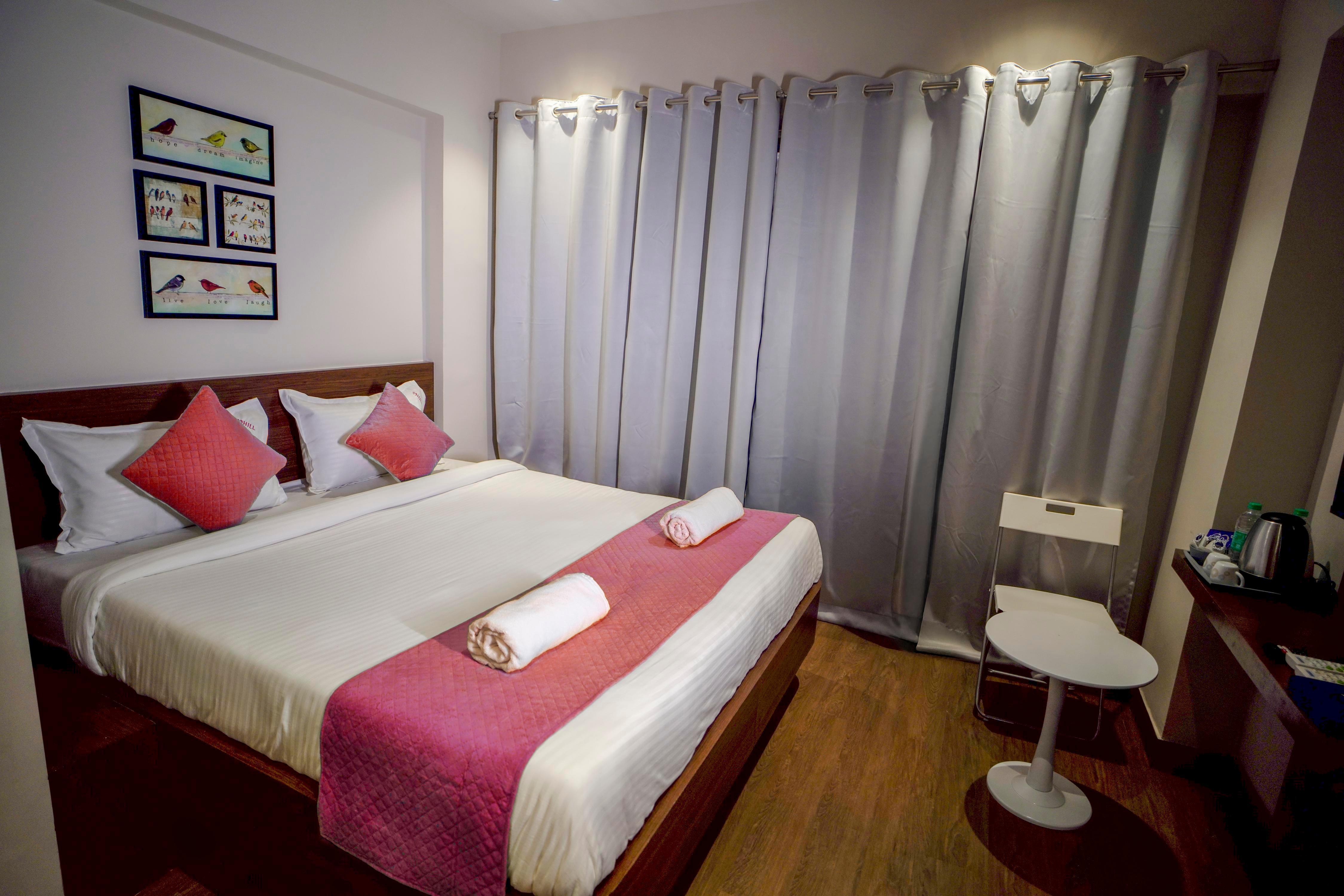 SUNBRIGHT ROOMS & RESIDENCY - Tap to explore photos