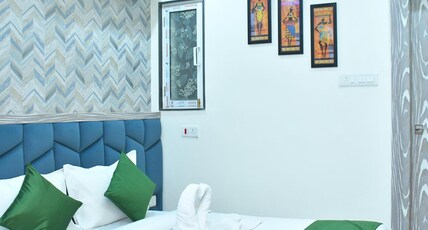 Hotel Shree Om Room Type - Standard Room