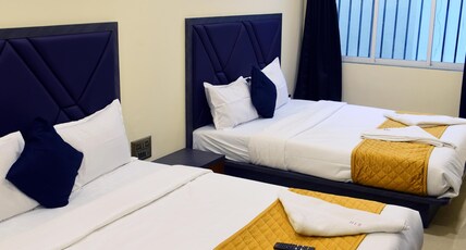 Hotel Edition Blue Room Type - FOUR BED FAMILY ROOM