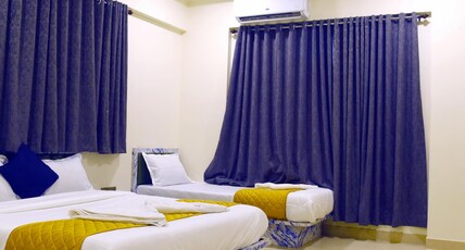 Hotel Edition Blue Room Type - TRIPLE Classic Room