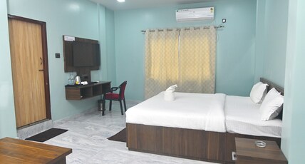 The Siam Hotel and Restaurant Room Type - Super Deluxe Room