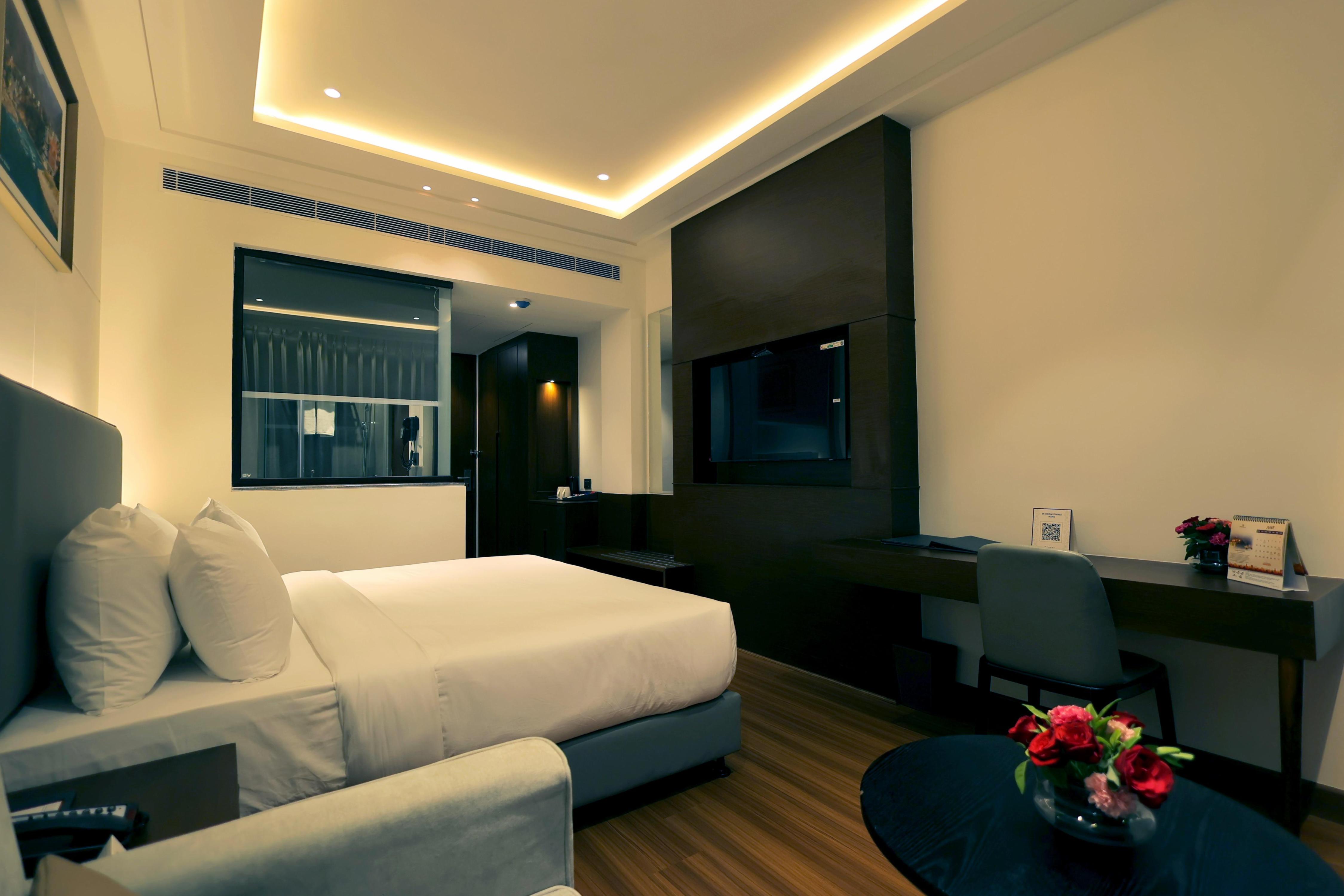 Pride Elite Haridwar Room Type - Deluxe King Room