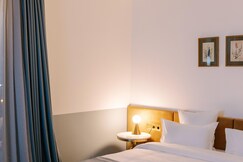 Castor & Pollux Hotel