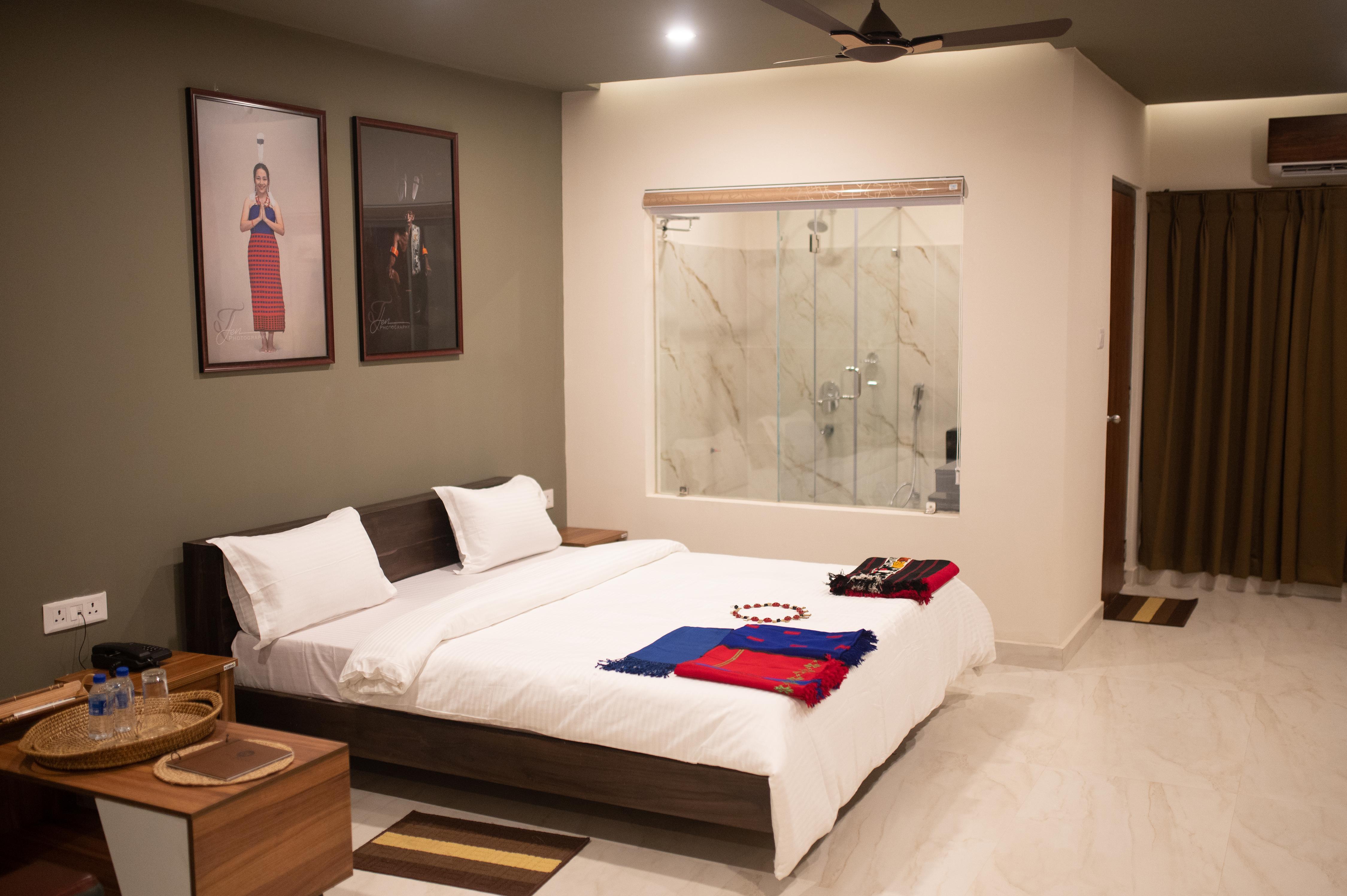 Oak House Room Type - Naga Tribal Rooms King Bed