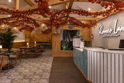 Romeo Lane, Mussoorie - by Alivaa