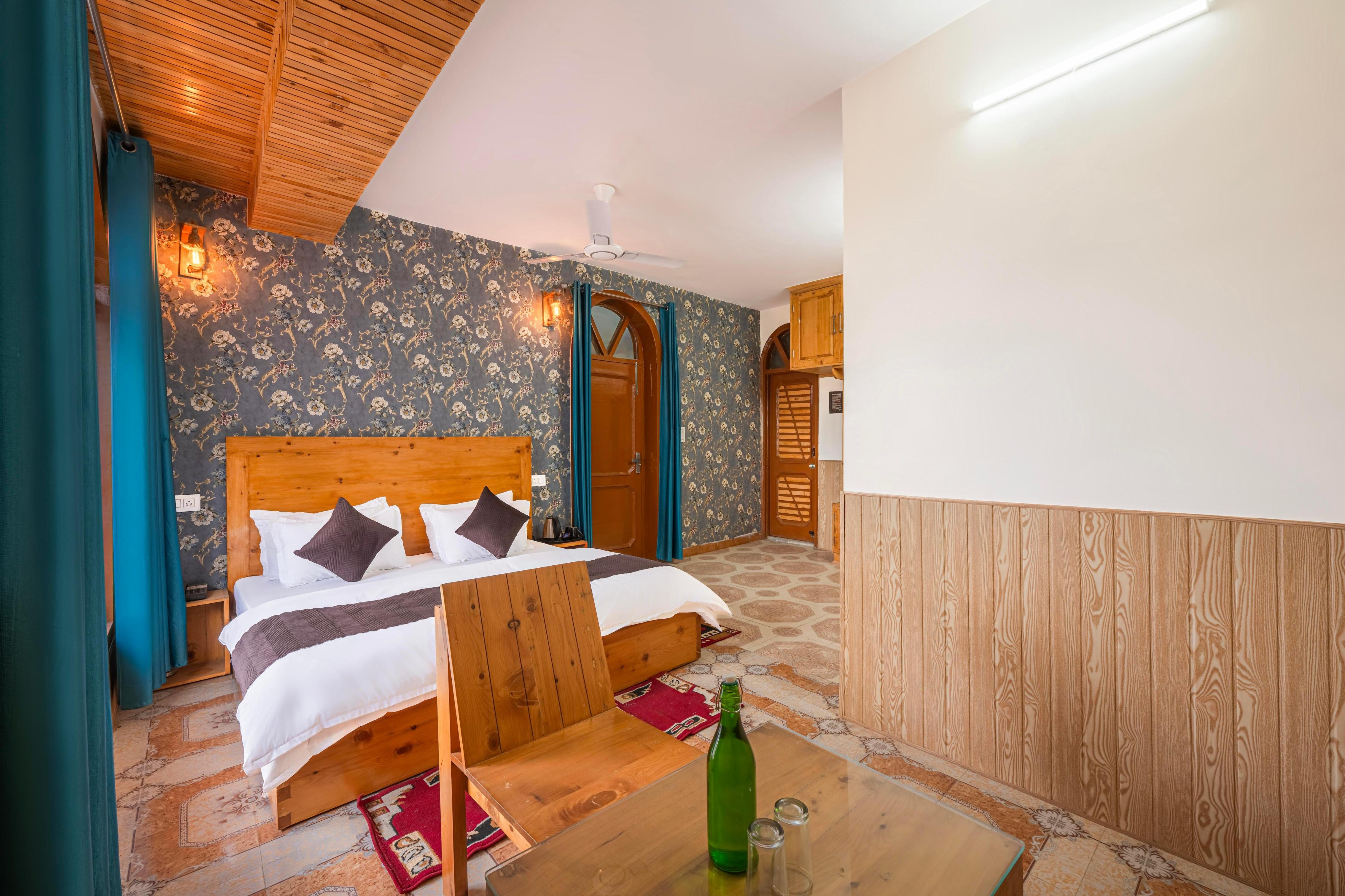 Calm Cottage Room Type - Couple Friendly with View/D-4