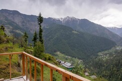 Gatsby's A-frame In Tandi