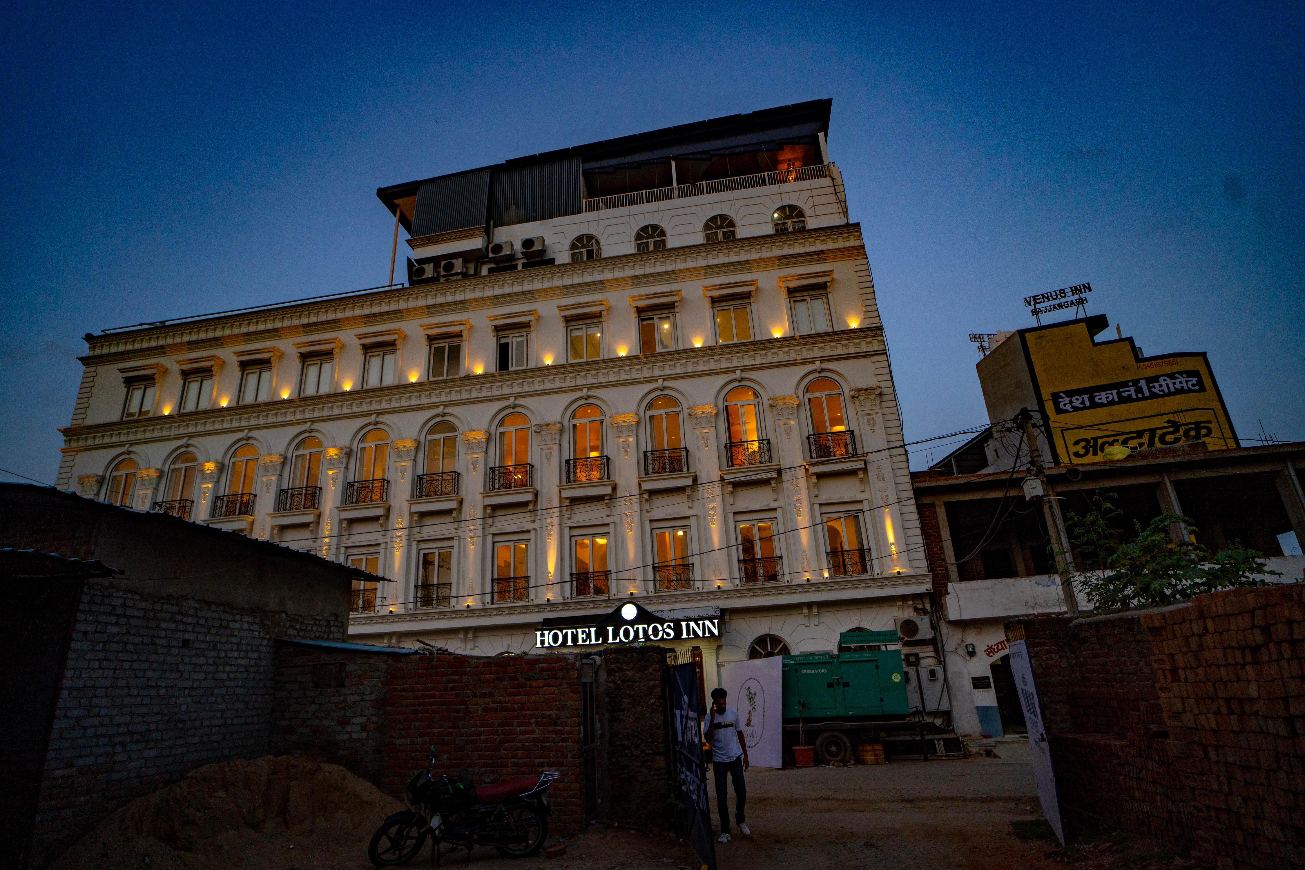 Hotel lotos inn - Tap to explore photos