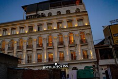 Rooms of Hotel lotos inn