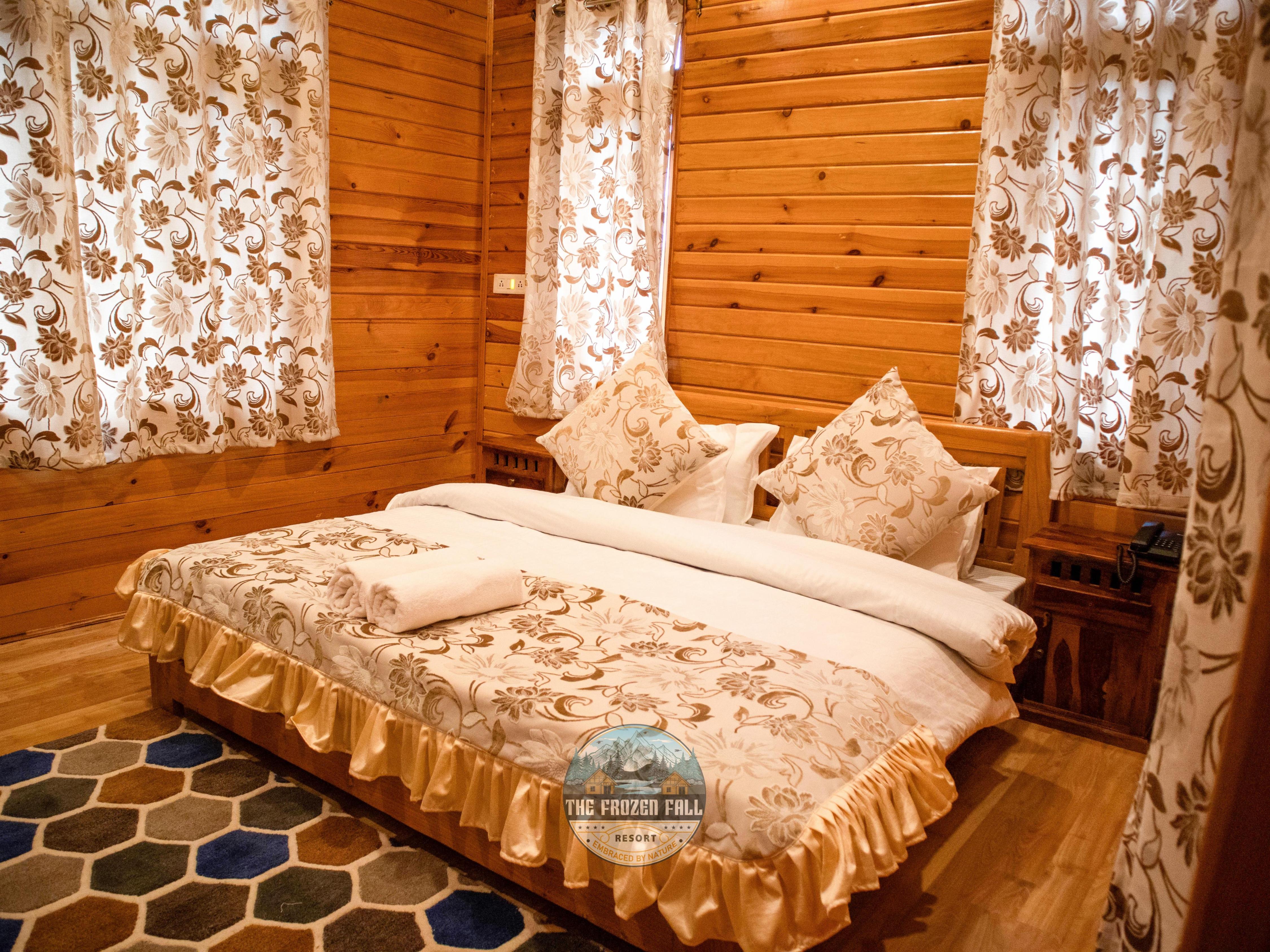 The FrozenFall Resort Room Type - 1 BHK - Suite Villa with Mountain View