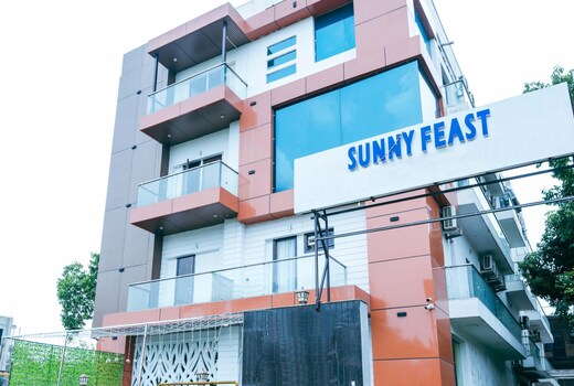 Treebo Sunny Feast