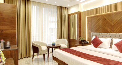 The Vanson Pride - Premier Stay & luxury Restaurant Room Type - Luxury Boutique Room - Outside View - Free Early Check-In (Subject to availability)
