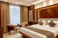 The Vanson Pride - Premier Stay & luxury Restaurant