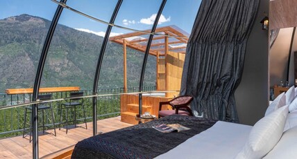 Laparaiso Resort & Spa Room Type - Lotus Pod Suite with Hot Tub Laparaiso Resort & Spa Room Type - Lotus Pod Suite with Hot Tub