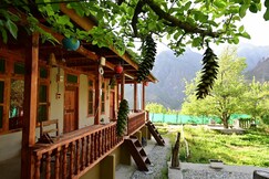 Himalayan Mud Resort