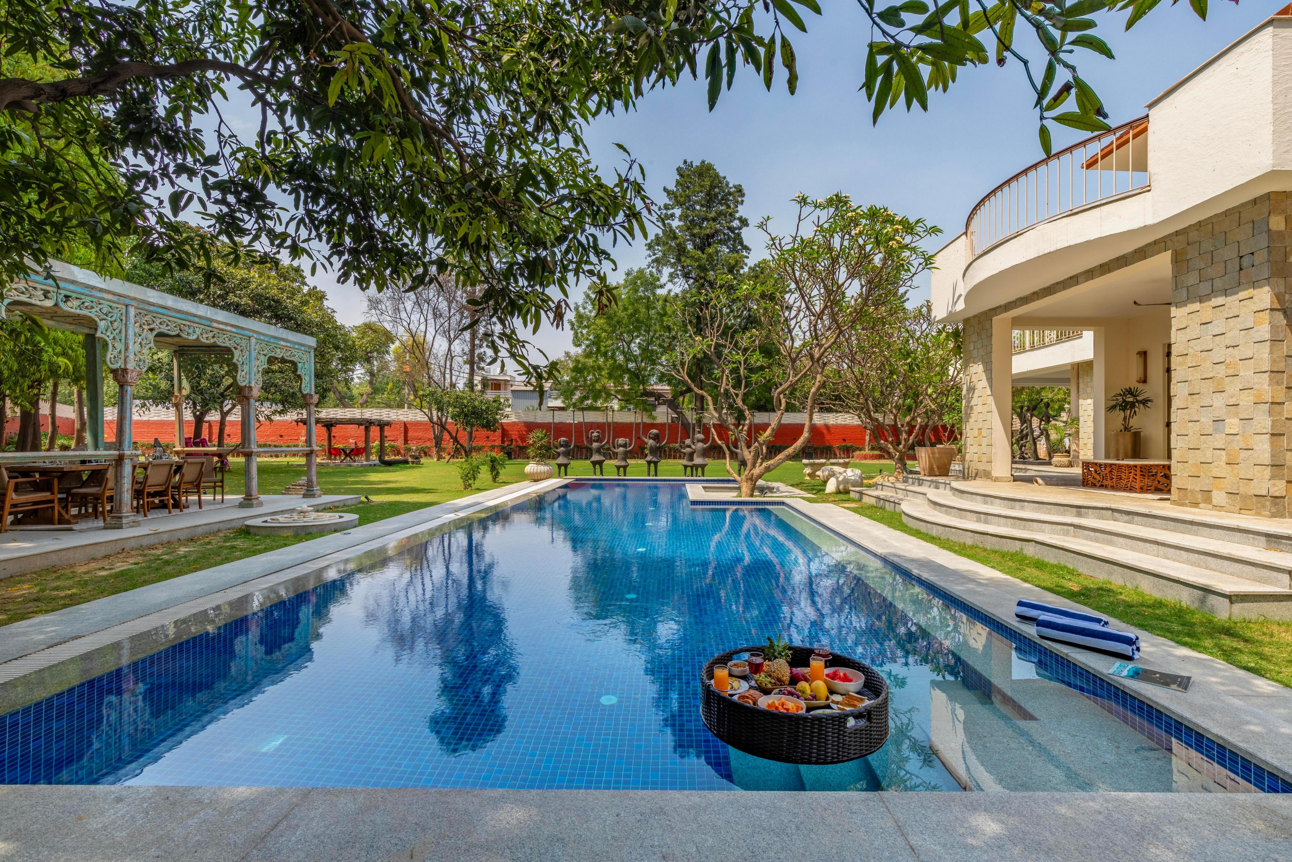 ELIVAAS Oasis - Luxe 6 BHK with Pvt Pool - Tap to explore photos