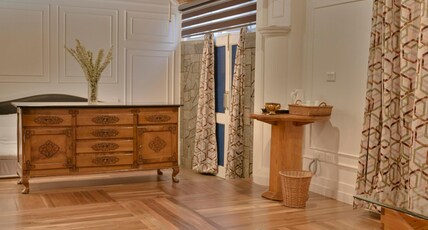 Tree of Life Lakeside Cottage Room Type - Junior Suite - Terrace
