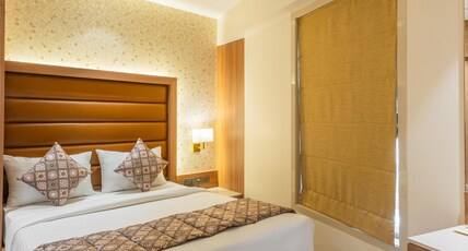 Hotel Supreme Comforts - Mumbai Airport Room Type - Deluxe Queen - Newly Constructed