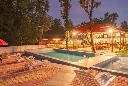Pristine woods | Luxe Stay | Pool