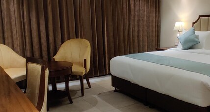 Park Selections Room Type - Deluxe King Park Selections Room Type - Deluxe King