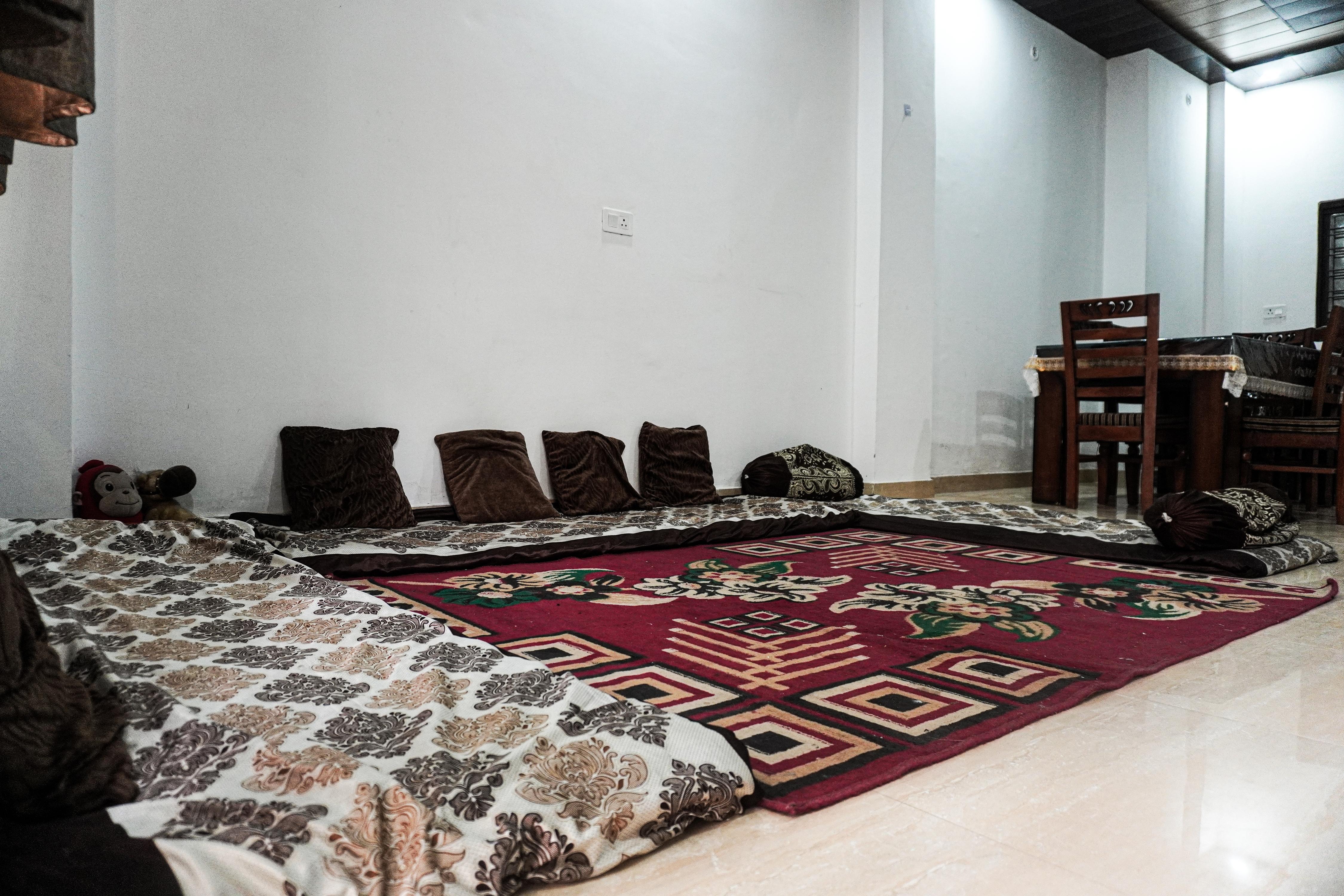 SRINIVASA HOMESTAY ISBT RISHIKESH - Tap to explore photos