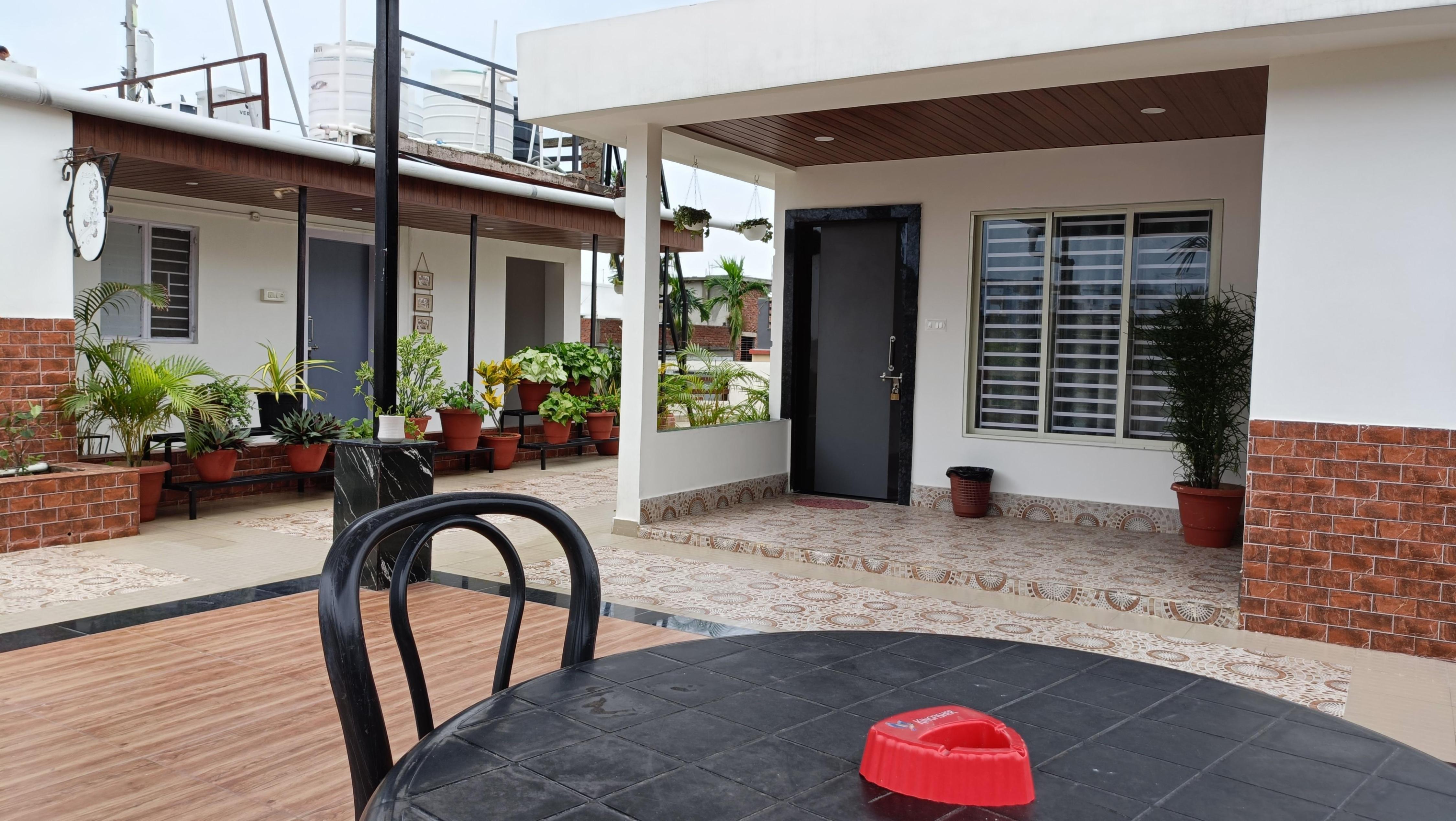 ARECA HOMESTAY 2 - Tap to explore photos