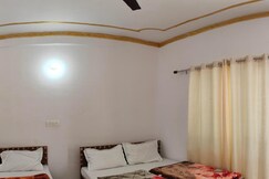 The Omkareshwar Inn, Kedarnath