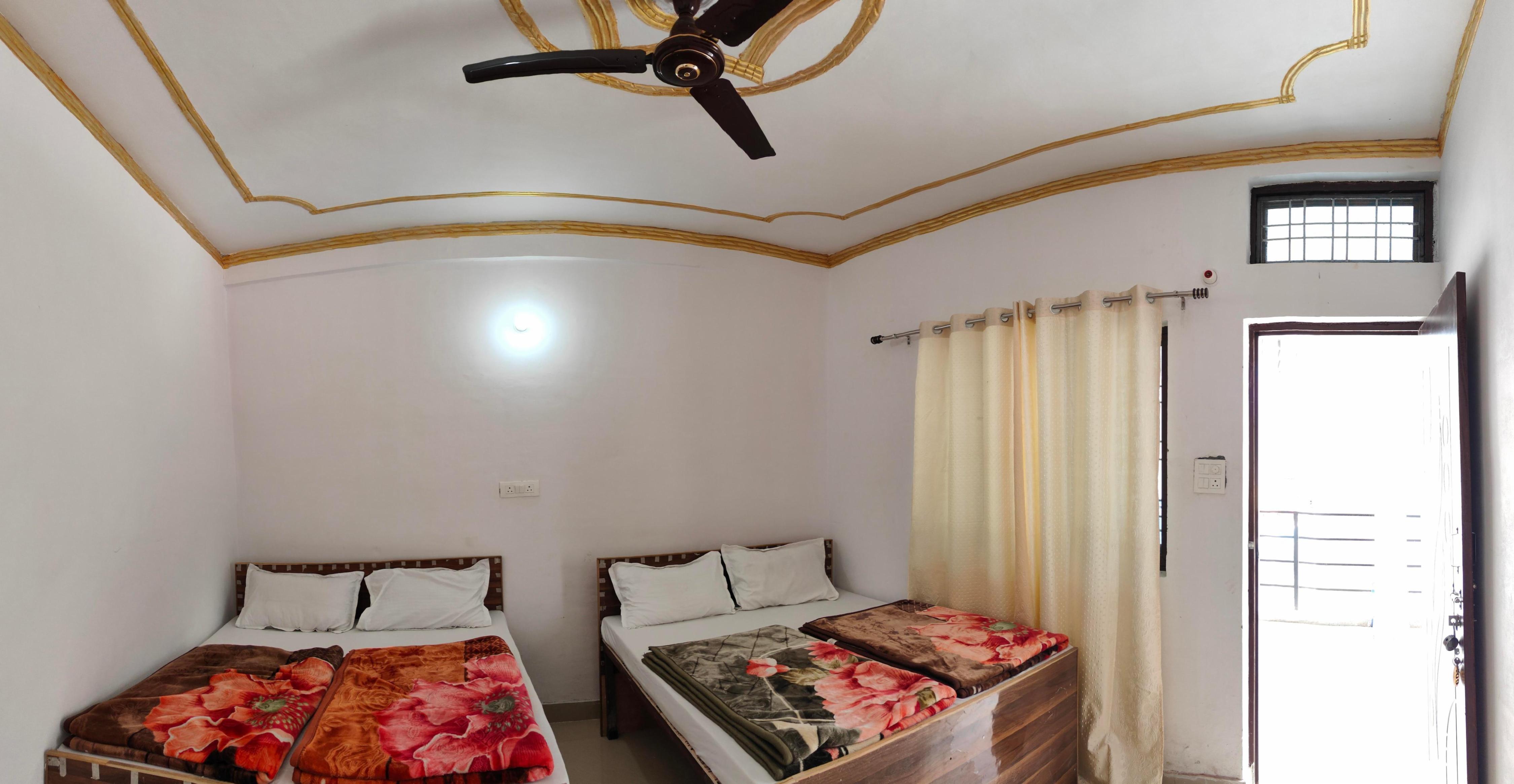 The Omkareshwar Inn, Kedarnath Room Type - Deluxe quadruple Room