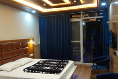 Aagaman Woods Premium