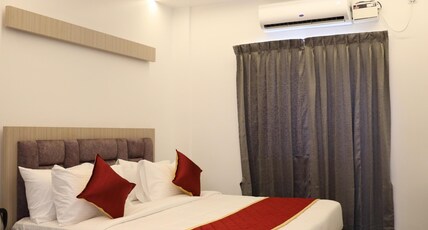 DHIVYA RESIDENCY Room Type - Deluxe with Arunachala View DHIVYA RESIDENCY Room Type - Deluxe with Arunachala View