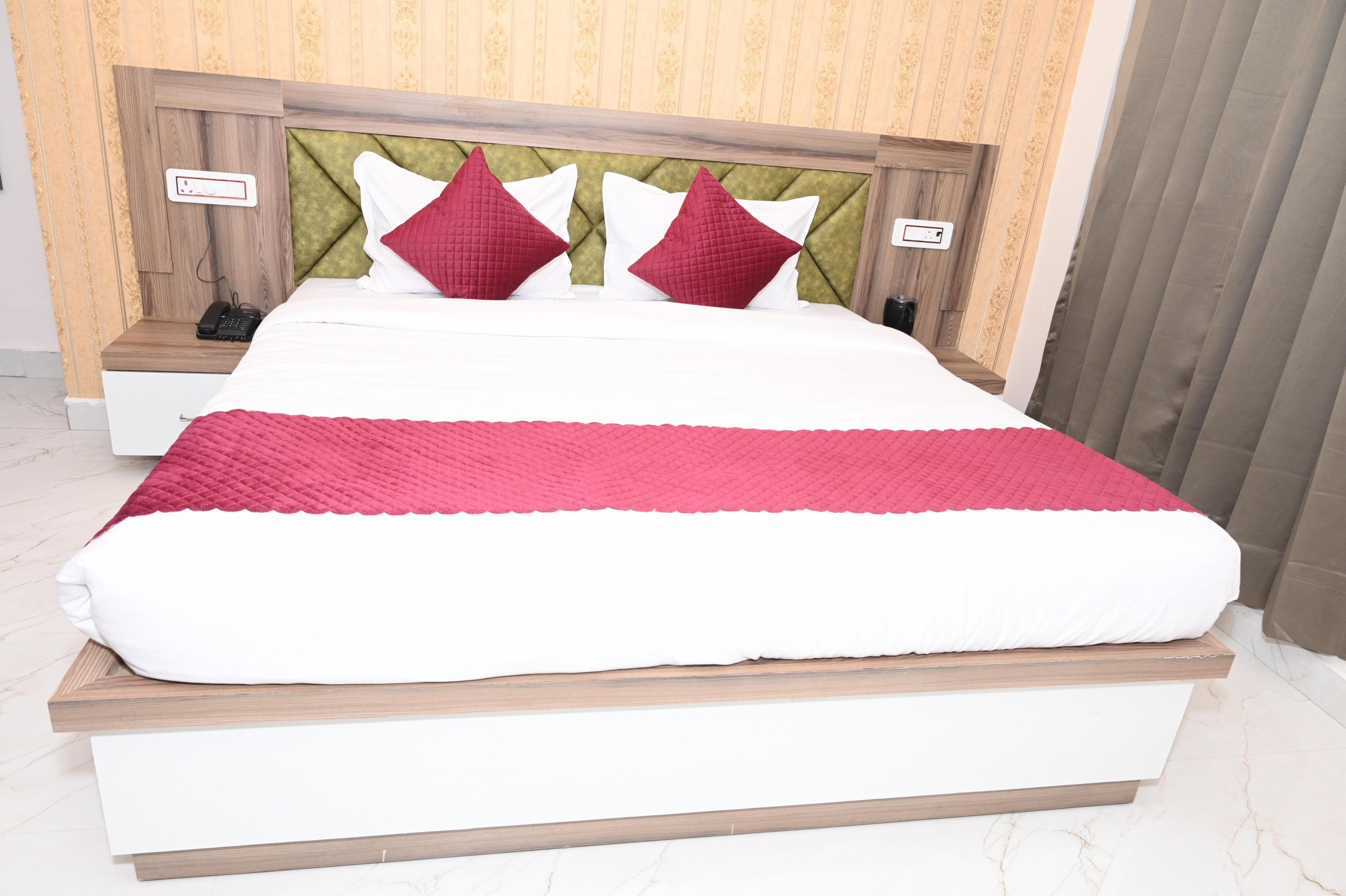 Hotel Rana Regency Room Type - Deluxe Room