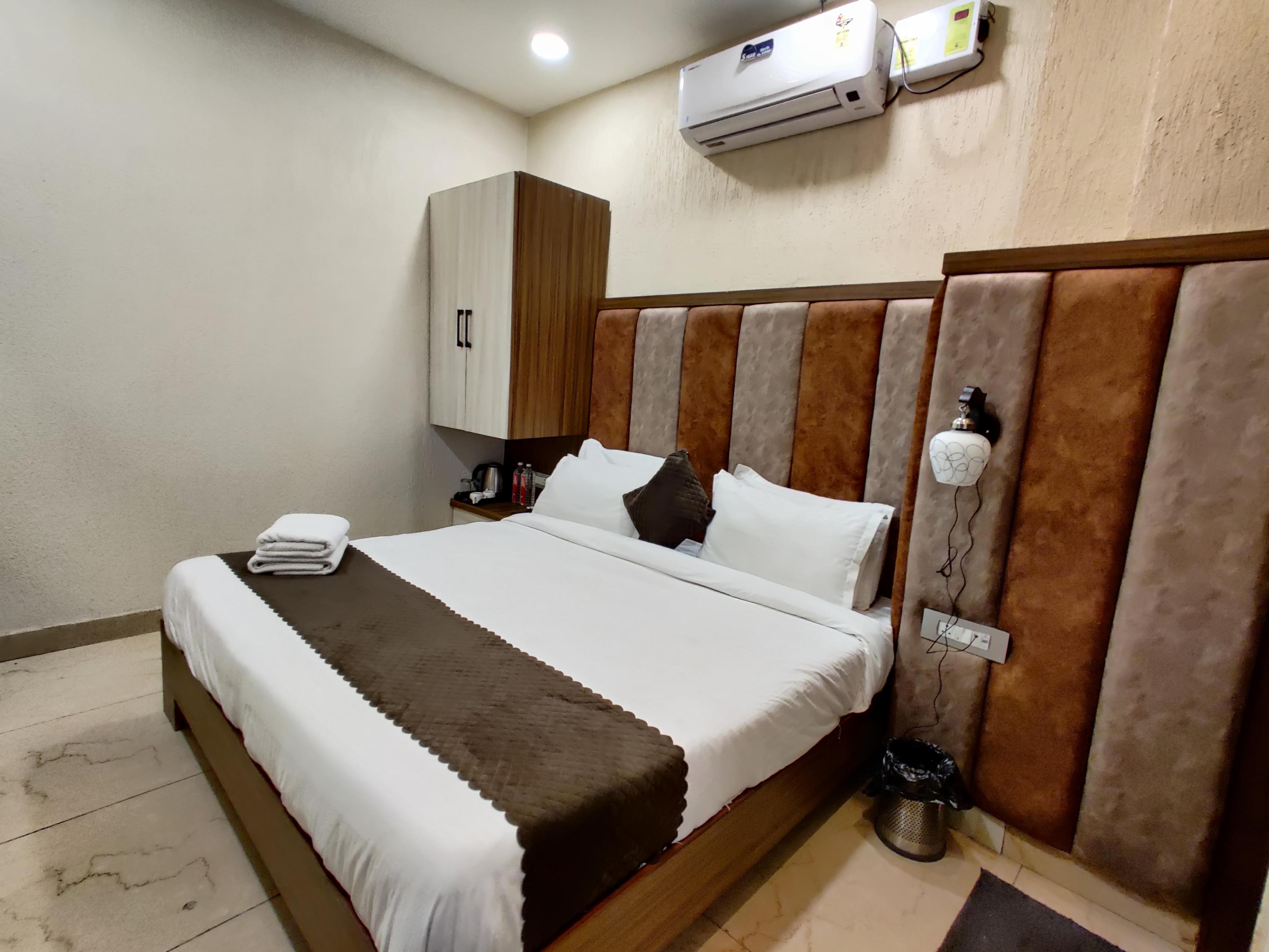 Monga Dreams Room Type - Deluxe AC Room free parking