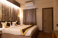 The Lake Palm, Kolkata