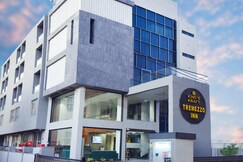 King's Kraft Tremezzo Inn