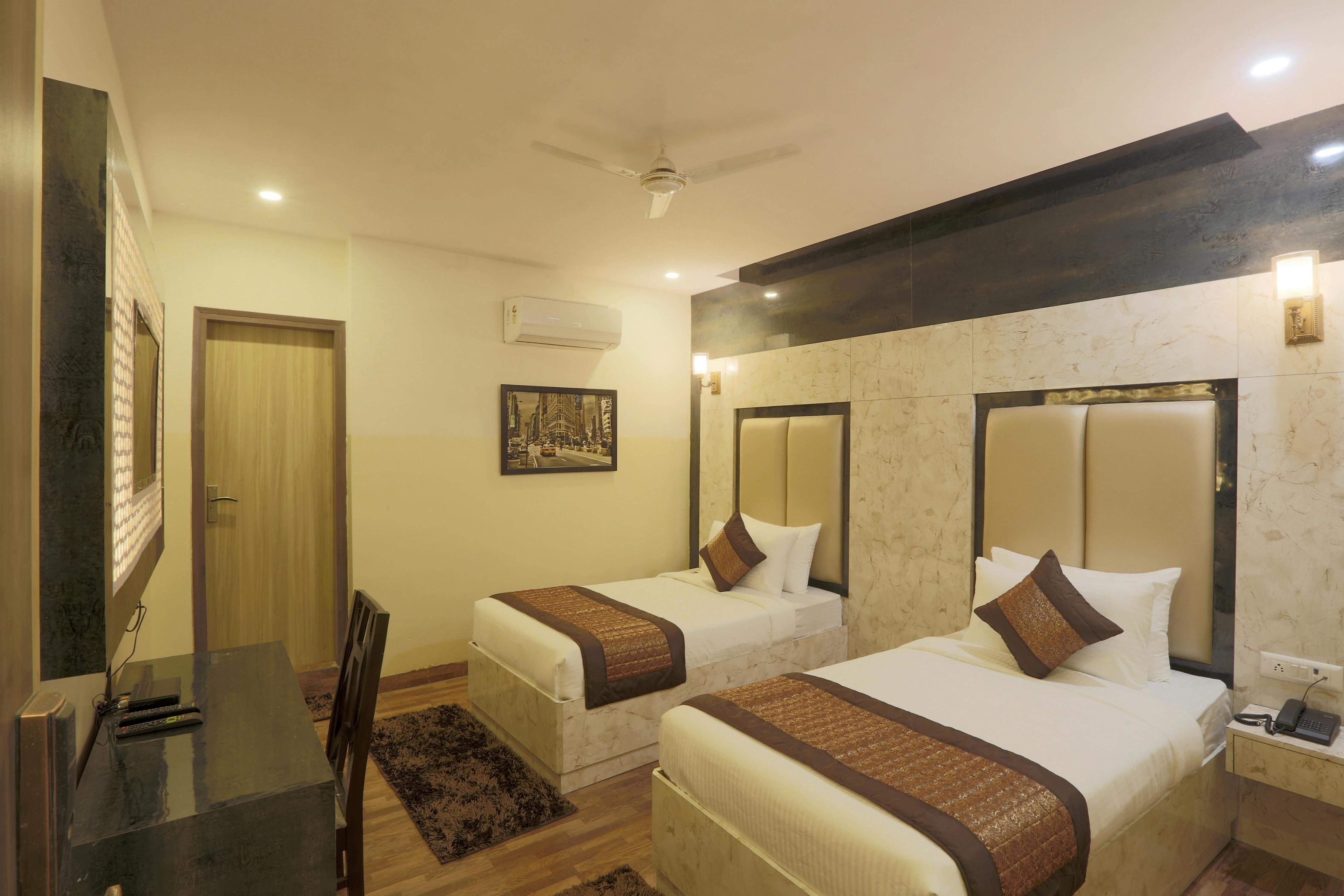 Airport Hotel Bright Buzz Room Type - Deluxe Twin Room