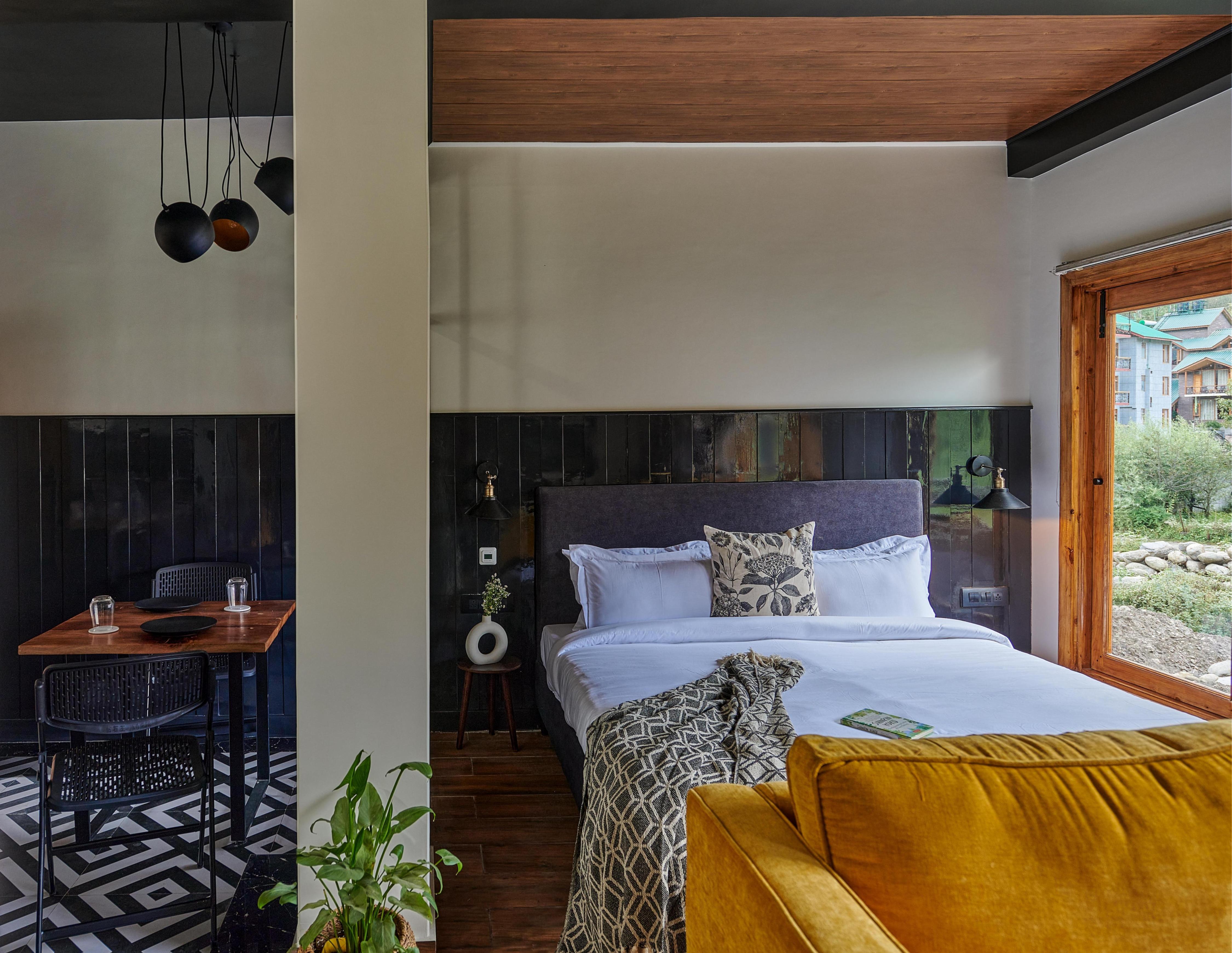 StandOut Suites - Tap to explore photos