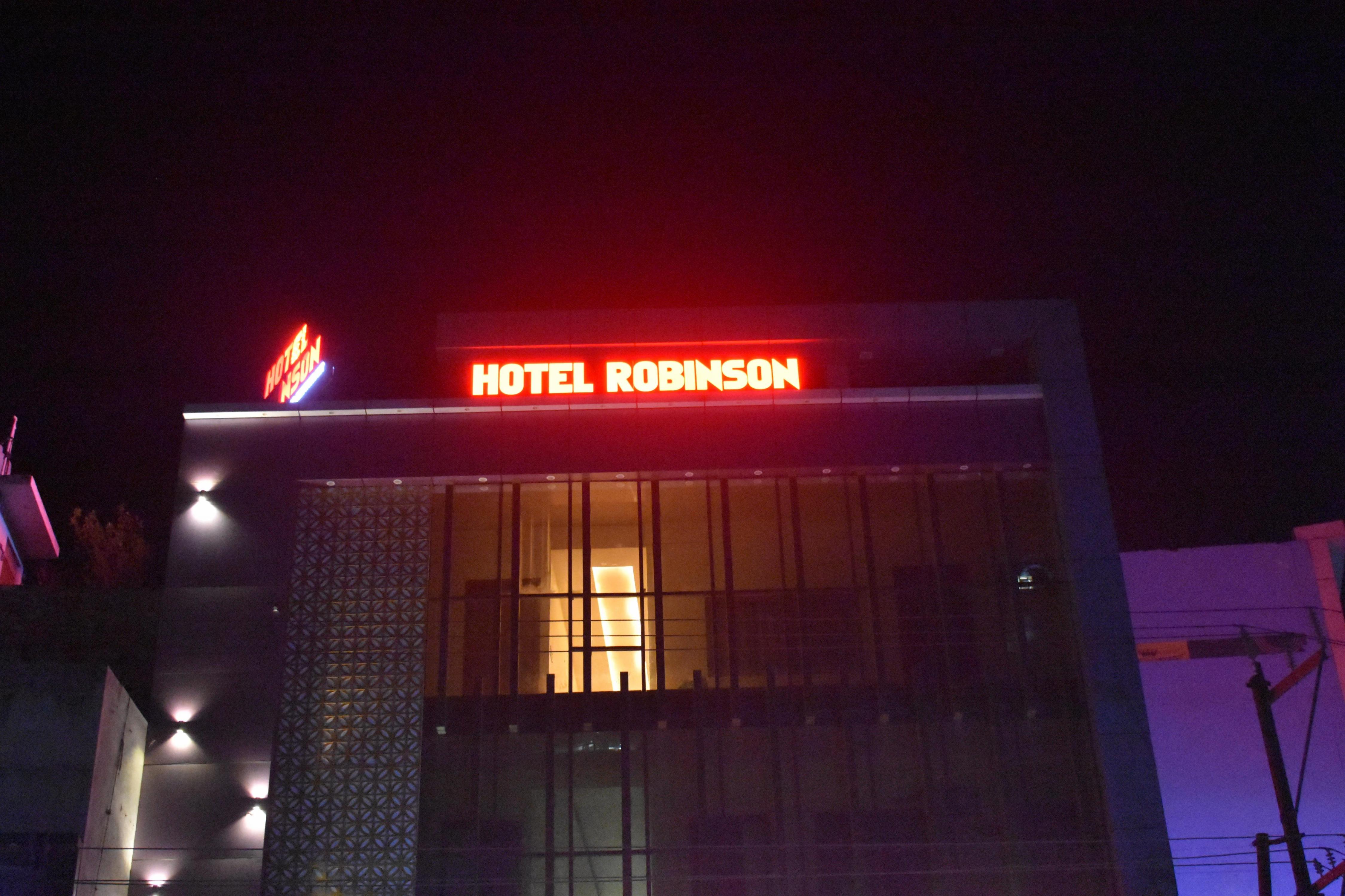 Hotel ROBINSON