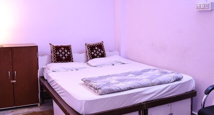 Frazyone Hostel Room Type - Private Room