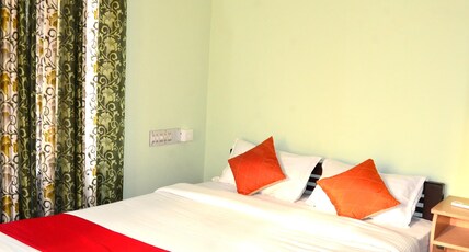 Shalom palace cochin Room Type - AC ROOM