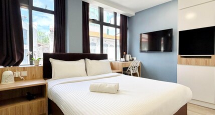 Aura Hotel Mackenzie Room Type - Comfy Queen Room