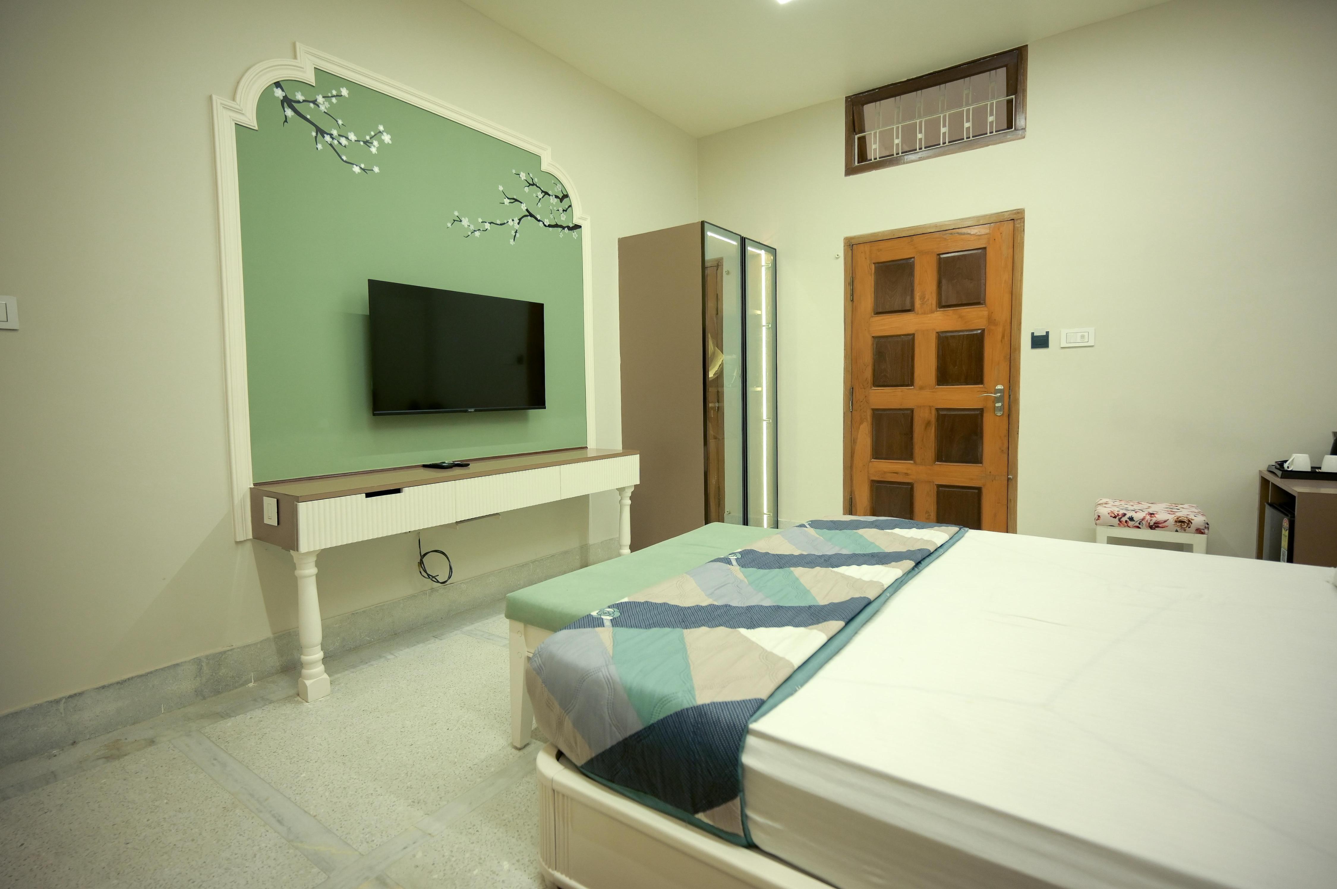 The Tezpur Address Room Type - Iris