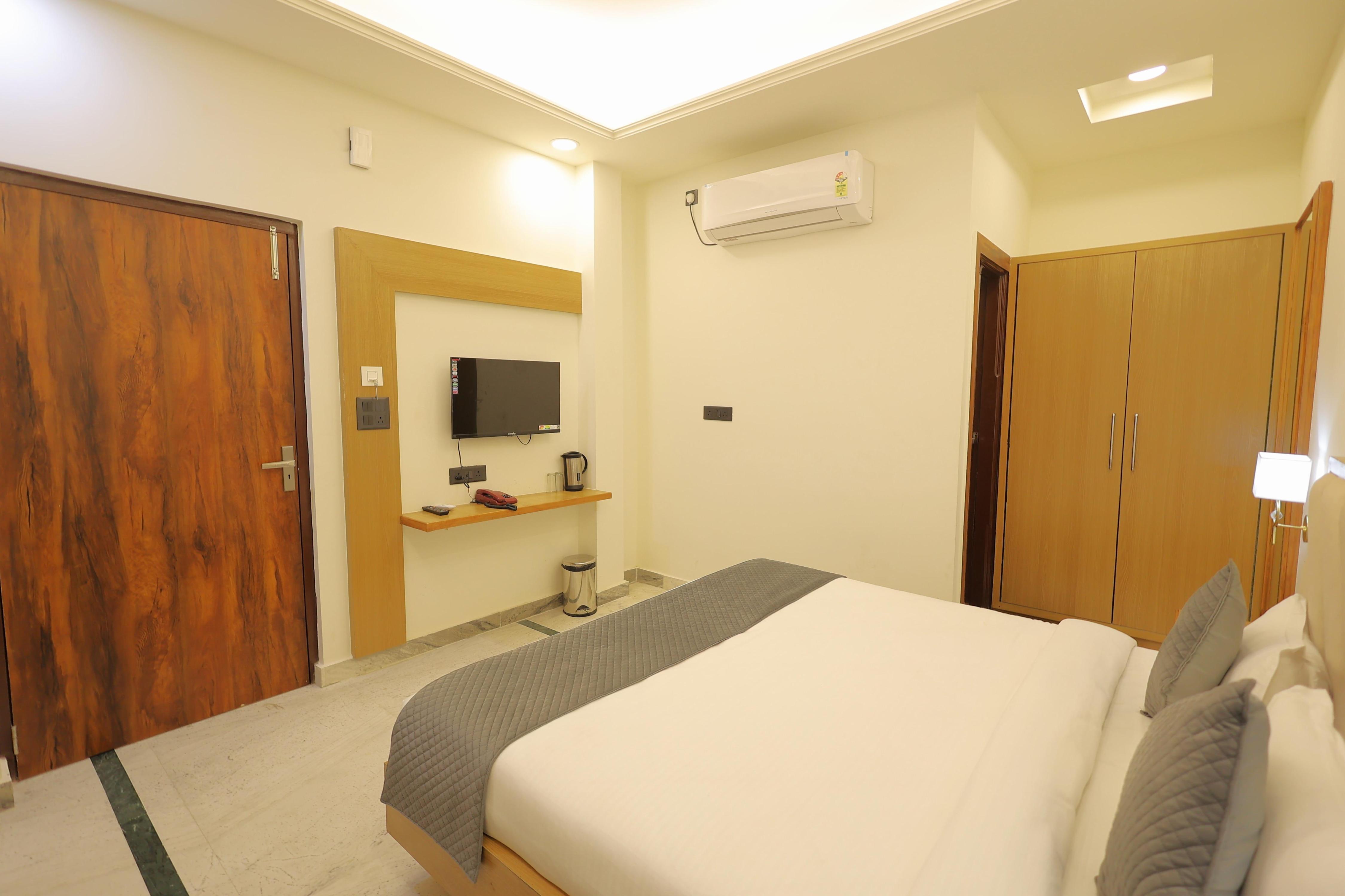 Shree Radha Heritage House Room Type - Superior Room