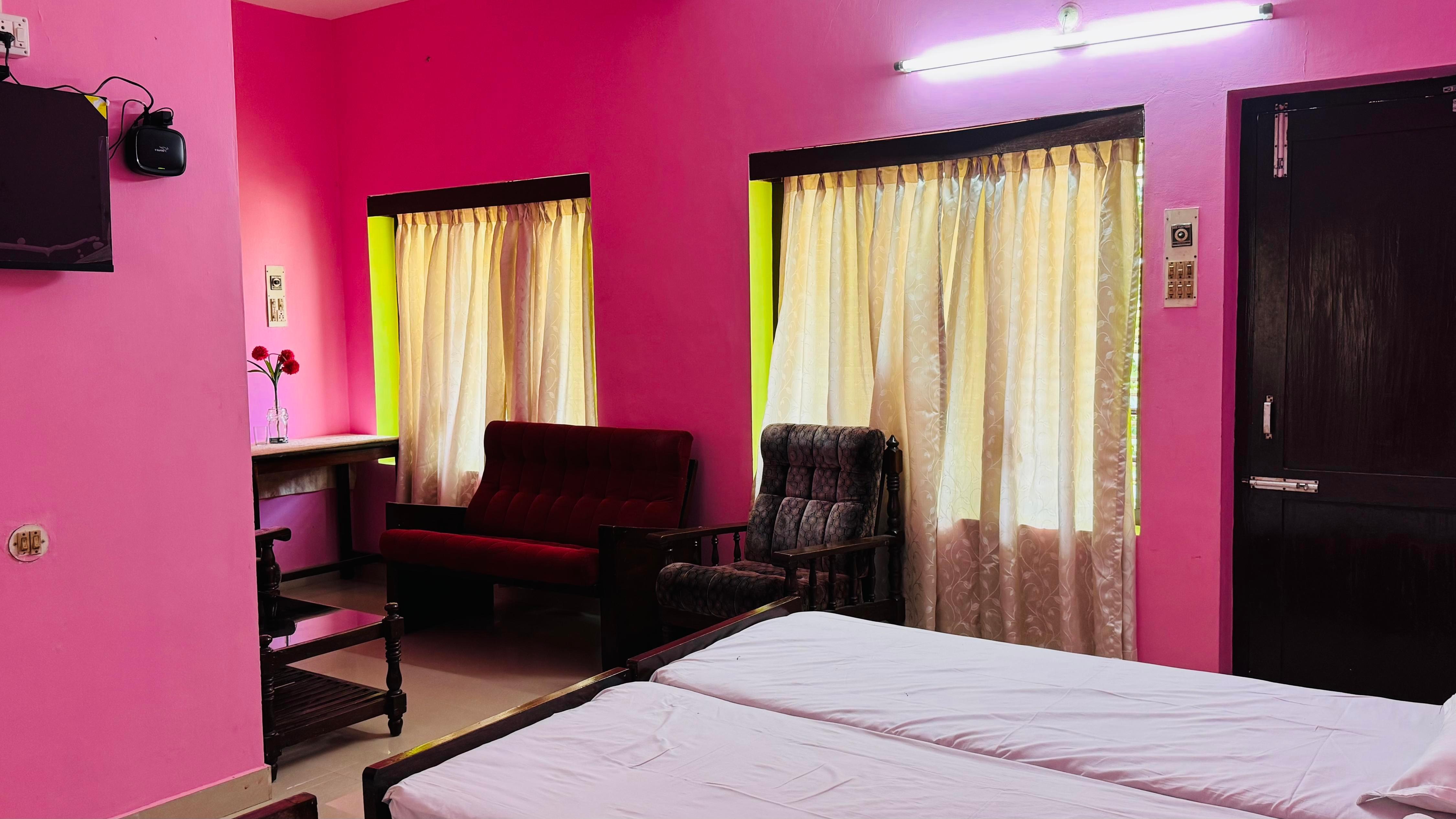 HOTEL DEEPAK