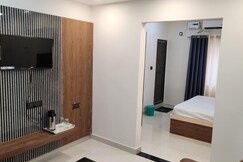 Hotel Bhagirath Palace