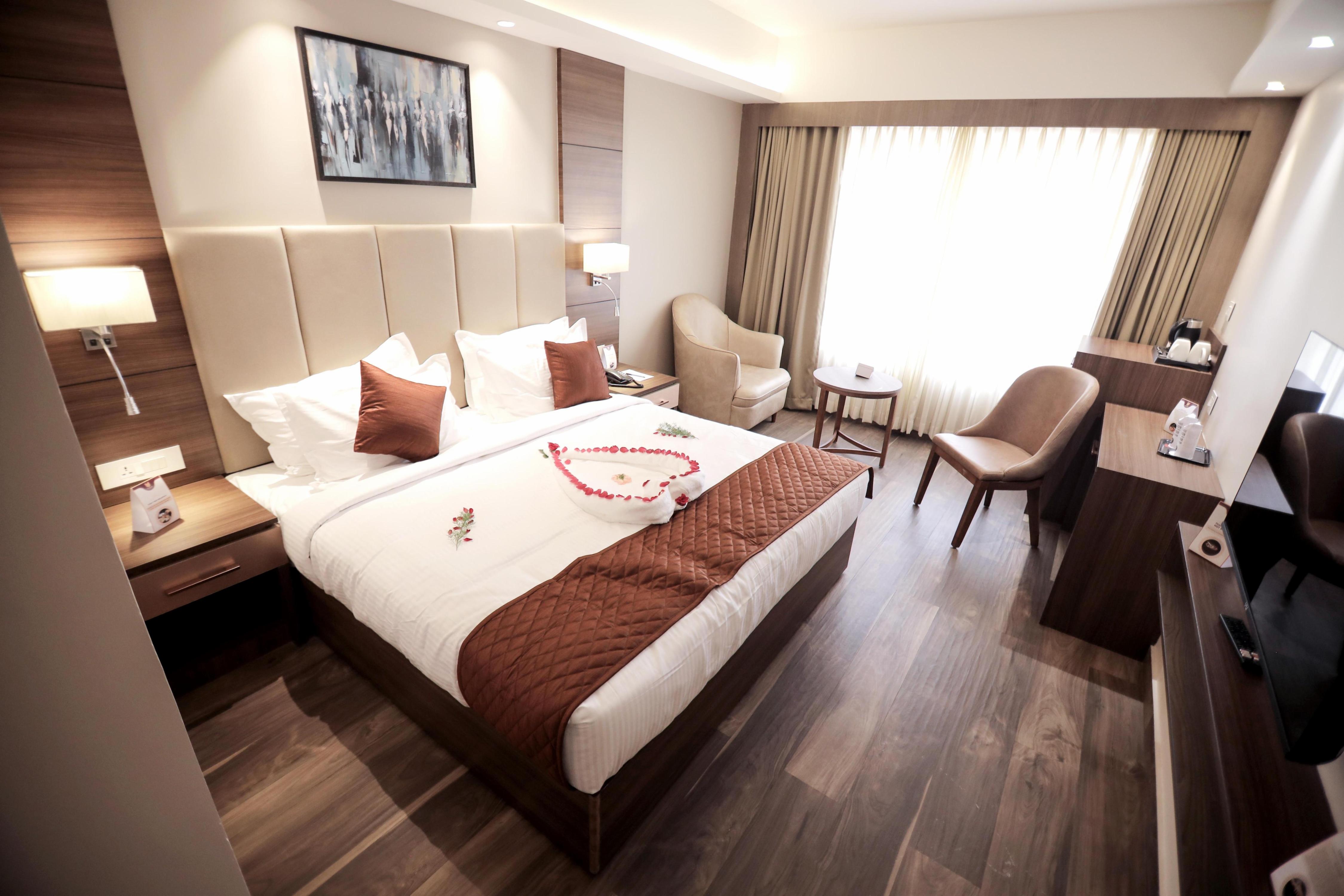 Utham Mahal Room Type - Suite Room With Leaving Area