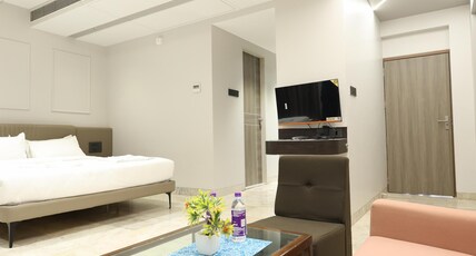 Hotel StatusInn Room Type - Suite Room With twin Bed Hotel StatusInn Room Type - Suite Room With twin Bed