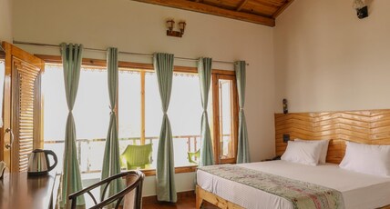 Vatika Vista Room Type - Deluxe bedroom with private balcony