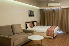 Weekend Stays | Luxury Rooms & Restaurant | 10 mins from Airport 